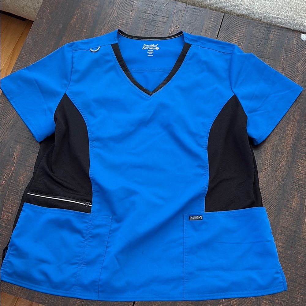 Sanibel Scrubs Blue and Black Scrub Top with 2 pockets & 1 zip pocket